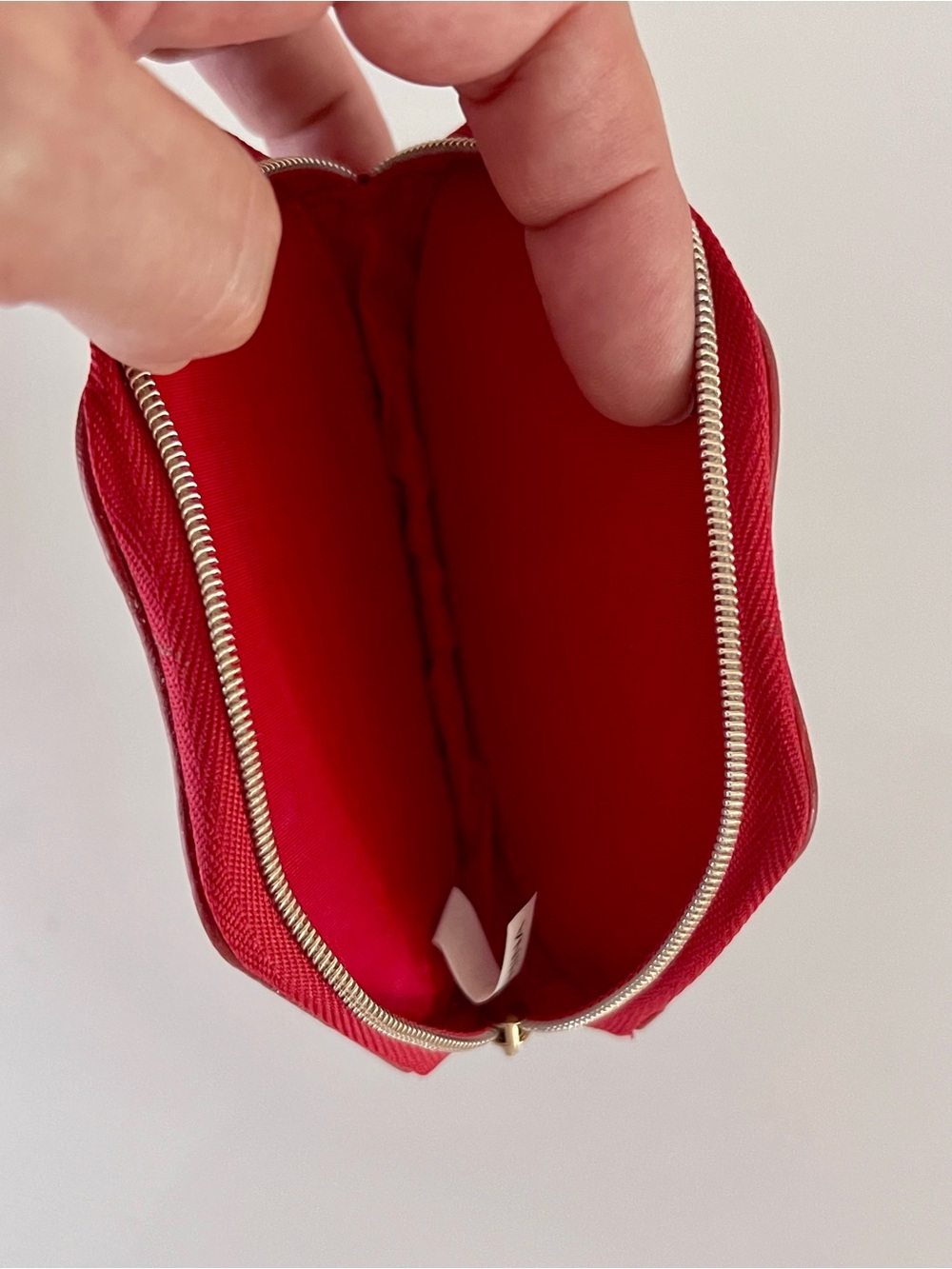Pandora Kiss More Lips Coin Purse Keychain Red Leather Collectible - Picture 4 of 11